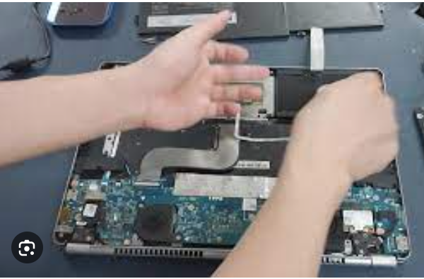 Dell - Lựa chọn laptop tốt cho sinh viên CNTT