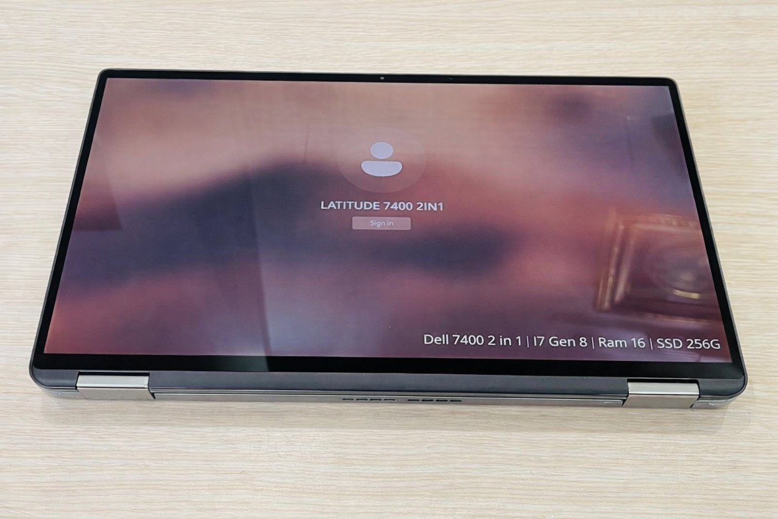 Dell Latitude 7400 2 in 1 xoay gập 360 độ như iPad – Sự kết hợp hoàn hảo giữa hiệu năng và linh hoạ